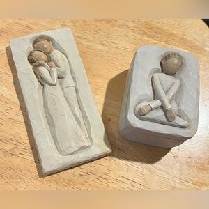 VTG Susan Lordi Demdaco Willow Tree Bundle Embrace Plaque & Trinity Trinket Box